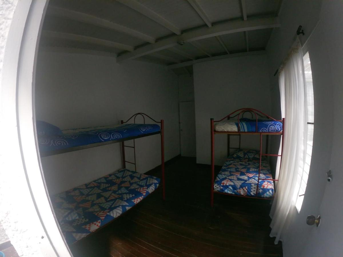 Le VI Hostal Medellín Esterno foto